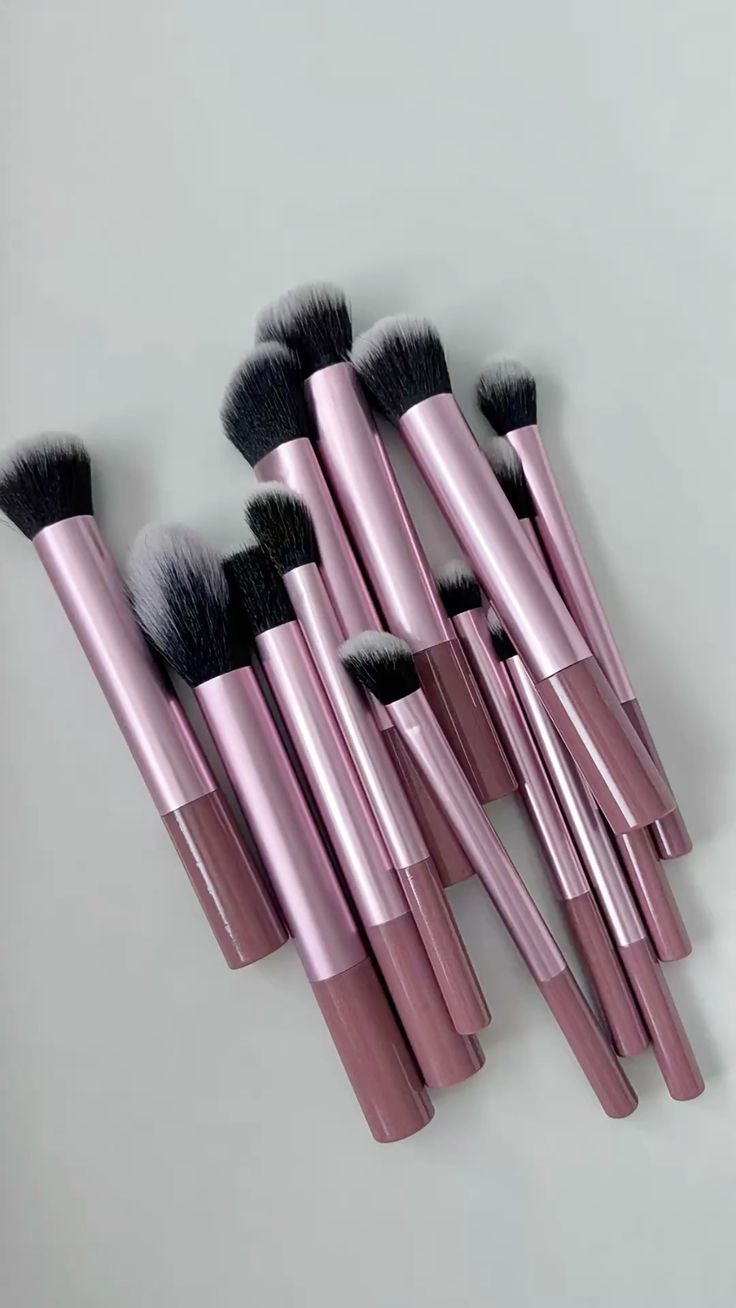 Makeup brushes